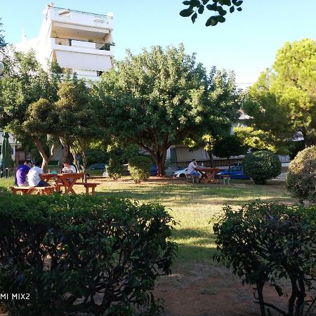 Beautiful House In Alimos Near To The Beach And Metro Atene Esterno foto