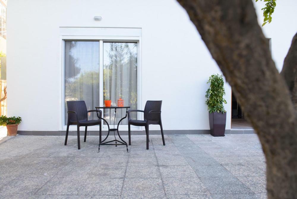 Beautiful House In Alimos Near To The Beach And Metro Atene Esterno foto